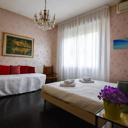 Gaudenzi Nocleg ze śniadaniem 3*